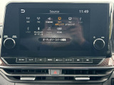 お好みの音楽を最高の音質で。多様なメディアに対応し、快適な車内空間を演出します。直感的な操作で、簡単に設定可能です。