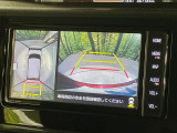 【パノラミックビューモニター】専用のカメラにより、上から見下ろしたような視点で360度クルマの周囲を確認することができます☆死角部分も確認しやすく、狭い場所での切り返しや駐車もスムーズに行えます。