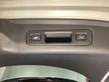 パワーテールゲートでラクラク開閉。