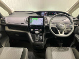 全方位で視界が広い。気持ちがよくて、運転もしやすい。1列目から3列目まで、すべての席がゆったりと座れるスペシャルシートです♪