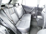ゆとりある広々とした車内空間は、ドライブを始め買い物やレジャーなど、幅広く活躍します。一人でもみんなとでもお出かけを楽しみましょう!