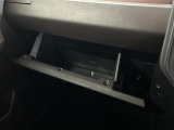 店舗にて現車の確認もいただけますので、お電話で在庫のご確認の上是非ご来店くださいませ。