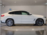 ご納車後も全国約200拠店のBMW正規ディーラーサービス工場にて保証対応いたします。お近くのBMW正規ディーラーをご案内の上、アフターメンテナンスをお受け頂けますので、安心してお乗りいただけます!!