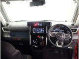 オシャレなインテリアで運転する気分も盛り上がりますよね^^