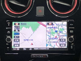 高性能で使いやすい日産純正ナビゲーションです。フルセグTVも鑑賞出来るしBluetooth機能付なのでお手持ちの携帯電話でハンドフリー通話も出来ます。