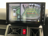バックカメラ、パノラミックビューモニター付きで視界良好