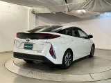 リヤ、後ろから見るとまた車の印象が変わってきますね☆☆