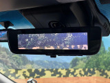 【デジタルインナーミラー】後席の大きな荷物や同乗者で後方が確認しづらい時でも安心!カメラが撮影した車両後方の映像をルームミラー内に表示。クリアな視界で状況の確認が可能です!