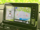 狭い場所での駐車も安心です。後方の状況をしっかり確認できるので、安全に駐車操作を行えます。