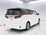 沢山乗れるのがこの車の魅力!2台で移動しないと・・・なんて時もこの車なら1台で!大活躍です♪
