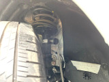 お車を安心してお乗りいただく為には、足回りの定期点検が欠かせません。サービスサポート(有償保証)では無料点検もご提供しており、安心のカーライフをお過ごしいただけるサポート体制が整っています。