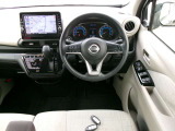 操作しやすい運転席で快適ドライブ。