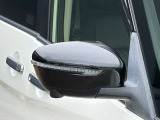 ウィンカードアミラー☆ライトの点滅で対向車、歩行者などに曲がることを知らせることができるので安心・安全につながりますね♪