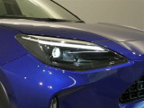 LEDヘッドライトです。デザイン性がよくとても明るいので、夜間の走行や悪天候でも安心です。しかも長寿命!