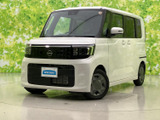 シャープなラインが特徴的なフロントマスク。精悍な印象を与えるスタイリングで、街乗りにも最適です。洗練されたデザインが目を引きます。