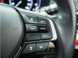◆アダプティブクルーズコントロール◆予め設定した車速内でクルマが自動的に加減速。前走車との適切な車間距離を維持しながら追従走行します。【LKAS】車線維持支援システムでステアリング操作を支援。