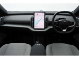 落ち着く車内、VOLVOらしいリビングでくつろぐ様な空間の造りはEX30でも同じです。