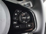 ◆アダプティブクルーズコントロール◆予め設定した車速内でクルマが自動的に加減速。前走車との適切な車間距離を維持しながら追従走行します。【LKAS】車線維持支援システムでステアリング操作を支援。