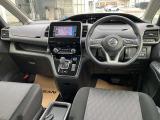 納車から1ヶ月を目安に無料点検を受けていただけます。(最寄りの日産のお店でも可能です)