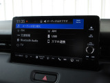 ナビゲーションはホンダコネクトディスプレイを装着しております。AM、FM、Bluetooth、フルセグTVがご使用いただけます。初めて訪れた場所でも道に迷わず安心ですね!