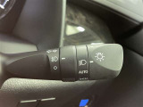 【オートライト】車外の明るさに応じて自動的にライトの点灯・消灯をしてくれます