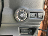 【キーレスプッシュスタート】!パワースライドドアのスイッチは運転席から操作ラクラク。