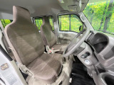 運転席シート廻りは使用感も少なく、良好な状態となっています。丁寧に使われていたことがよくわかりますね。