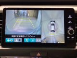 バックをするとき自動でリアの様子が映る『リアカメラ』付き! 画面で確認しながらバックが出来るので駐車の時も安心です。