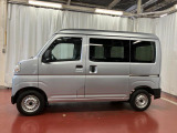 【スマートアシスト搭載車】 衝突回避支援ブレーキ機能(対車両・歩行者)、衝突警報機能(対車両・対歩行者)、誤発信抑制制御機能などの機能で安全な運転をサポートします。