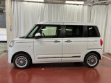 【スマートアシスト搭載車】 衝突回避支援ブレーキ機能(対車両・歩行者)、衝突警報機能(対車両・対歩行者)、誤発信抑制制御機能などの機能で安全な運転をサポートします。