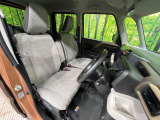運転席シート廻りは使用感も少なく、良好な状態となっています。丁寧に使われていたことがよくわかりますね。