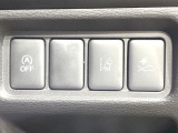 【三菱e-Assist】走行中に前方の車両等を認識し、衝突しそうな時は警報とブレーキで衝突回避と被害軽減をアシスト。より安全にドライブをお楽しみいただけます。