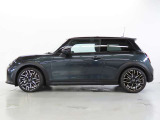 MINIオーナーのために設計されたオリジナルのMINI自動車保険がございます。車のことは全ておまかせください。
