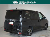 色はきれいなグリッターブラックガラスフレークです。
