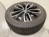 当社にてデモ走行時に装着していたワンシーズン使用の中古スタットレスタイヤ+ホイール4本セットを用意致しました。(2025年製、タイヤ+ホイールは現状渡し、保証対象外です)