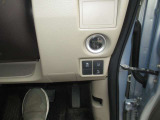 各種機能のボタンがあります。もちろん運転席からの操作も可能。スマートに使いこなしてください。