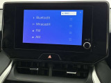 ブルートゥースに接続することにより、スマホに入ったお気に入りの音楽を車内で楽しむことができます♪あると本当に便利な機能になっています!