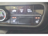 シートヒーター装備付き車!!座席に埋め込まれた電熱線によりシートを暖めることが出来る装備で、温められたシートは、寒い冬には最適です!!