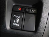 ◆片側電動スライドドア◆狭い駐車場でも乗り降りが楽々♪お子様が隣の車にドアを当ててしまう心配もございません!小さなお子様連れの方もこれで安心。