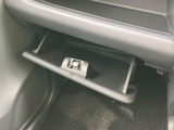 明るく見やすいモニターで、後方の状況を安全に確認できます。駐車時や狭い道での運転も安心です。運転の苦手な方にもおすすめです。