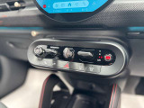 エンジンスタートスイッチ、シフトレバー
