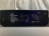 車線逸脱警報システムは、走行中にカメラで車線を検知して、自車が車線から逸脱する可能性があると判断した場合に、警報によりドライバーに通知します。