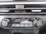 オートエアコンですので、車内を快適な空間に出来ます♪