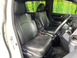 運転席シート廻りは使用感も少なく、良好な状態となっています。丁寧に使われていたことがよくわかりますね。