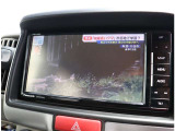 『1台』のお車に対して、3名体制で日々議論を重ね仕入れを行っております。