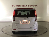 テールランプ&リヤランプにもLEDを使用。高輝度で点灯速度も速いので、後続車からの視認性の良さにも寄与します。