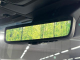 【デジタルインナーミラー】後席の大きな荷物や同乗者で後方が確認しづらい時でも安心!カメラが撮影した車両後方の映像をルームミラー内に表示。クリアな視界で状況の確認が可能です!
