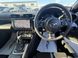 主な装備は、トヨタセーフティセンス、カーナビ、バックモニター、シートヒーター、ETC、ワンオーナー車、寒冷地仕様となっております。