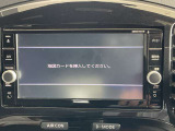 通信ユニット内蔵の日産純正メモリーナビ(MM517D-W)装備、音声対話検索に加え直接ナビからオペレーター通話も可能。ブルーレイ再生など多彩なメディア再生。