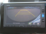 バックカメラ:後方確認がラクにできるので駐車も安心